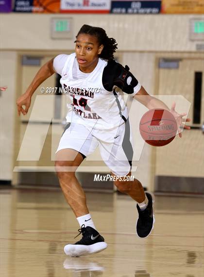 Thumbnail 3 in Harvard-Westlake vs. Windward (Battle at the Beach) photogallery.