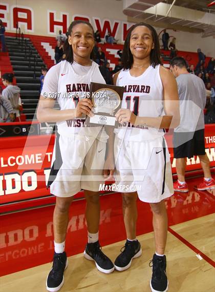 Thumbnail 2 in Harvard-Westlake vs. Windward (Battle at the Beach) photogallery.