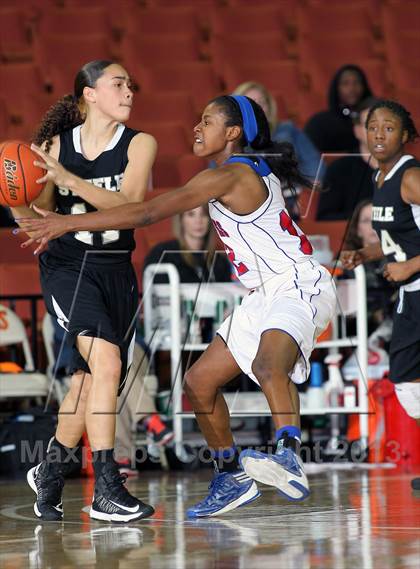 Thumbnail 2 in Steele vs. Duncanville (UIL 5A Final) photogallery.