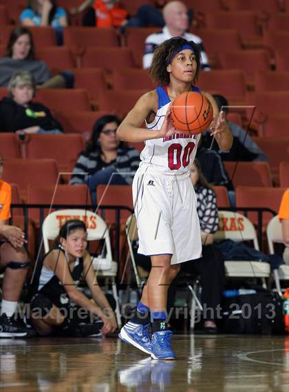 Thumbnail 2 in Steele vs. Duncanville (UIL 5A Final) photogallery.