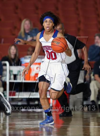 Thumbnail 3 in Steele vs. Duncanville (UIL 5A Final) photogallery.
