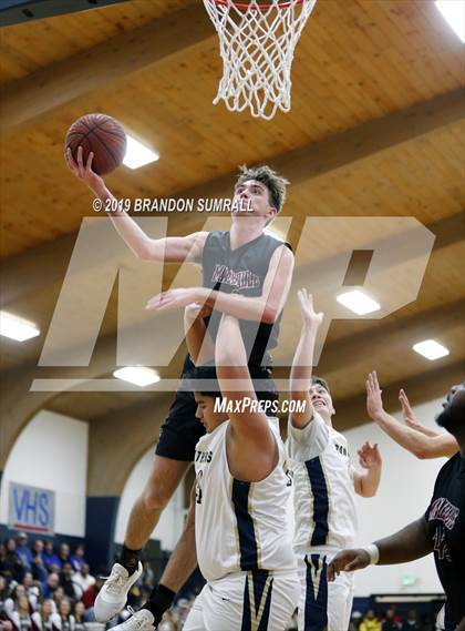 Thumbnail 3 in Maplesville vs. Jemison (Chilton County Tournament) photogallery.