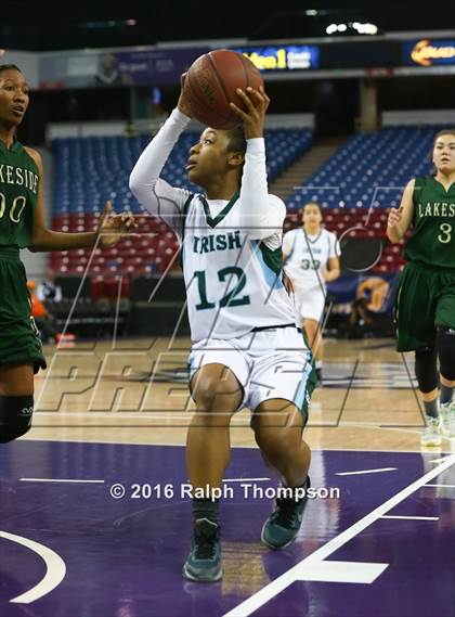 Thumbnail 3 in Sacred Heart vs Lakeside (CIF State D3 Final) photogallery.