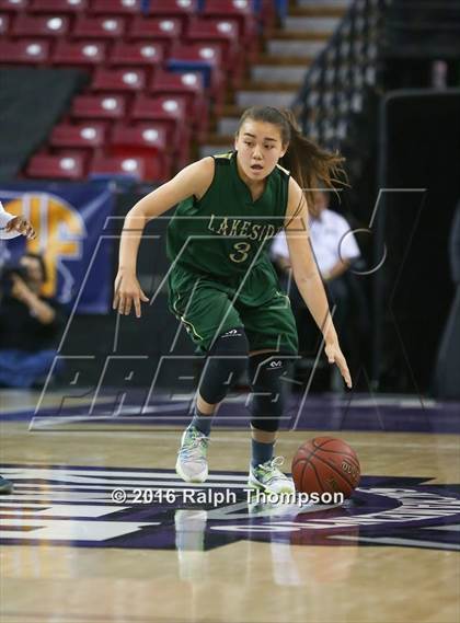 Thumbnail 1 in Sacred Heart vs Lakeside (CIF State D3 Final) photogallery.