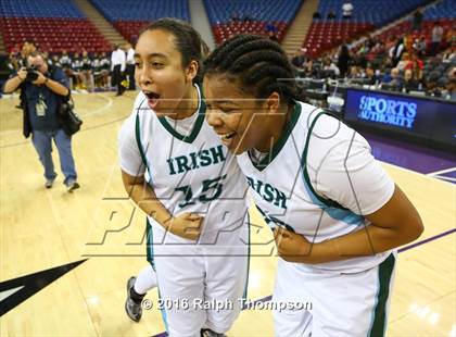 Thumbnail 1 in Sacred Heart vs Lakeside (CIF State D3 Final) photogallery.