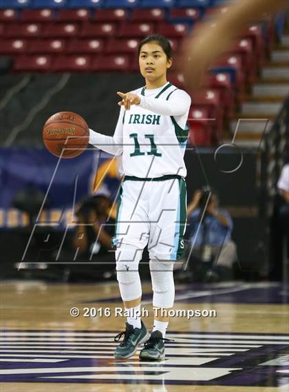 Thumbnail 2 in Sacred Heart vs Lakeside (CIF State D3 Final) photogallery.