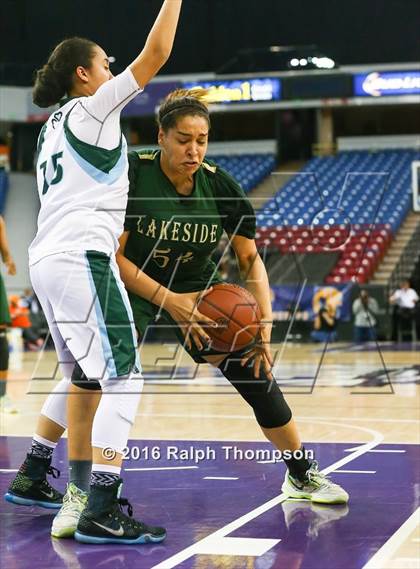 Thumbnail 1 in Sacred Heart vs Lakeside (CIF State D3 Final) photogallery.