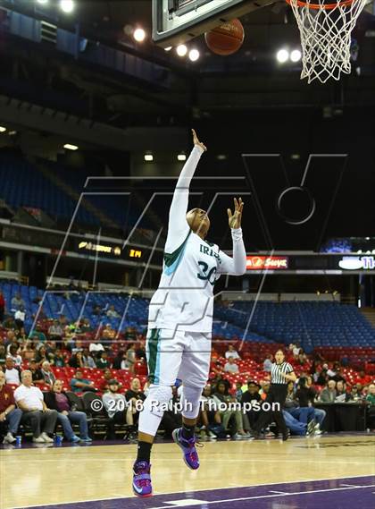 Thumbnail 3 in Sacred Heart vs Lakeside (CIF State D3 Final) photogallery.