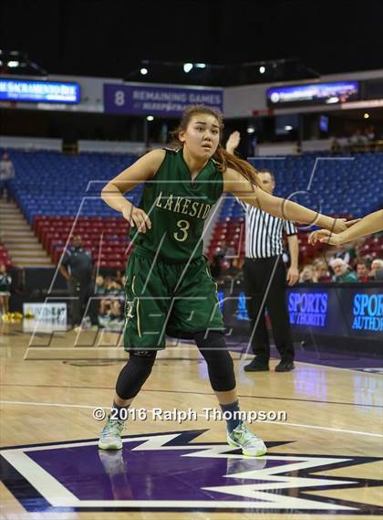 Thumbnail 1 in Sacred Heart vs Lakeside (CIF State D3 Final) photogallery.