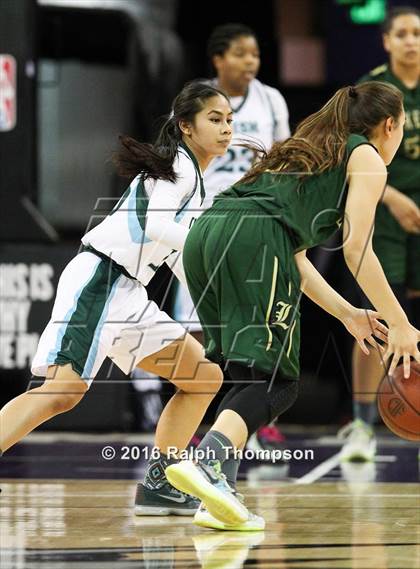 Thumbnail 2 in Sacred Heart vs Lakeside (CIF State D3 Final) photogallery.
