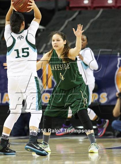 Thumbnail 3 in Sacred Heart vs Lakeside (CIF State D3 Final) photogallery.