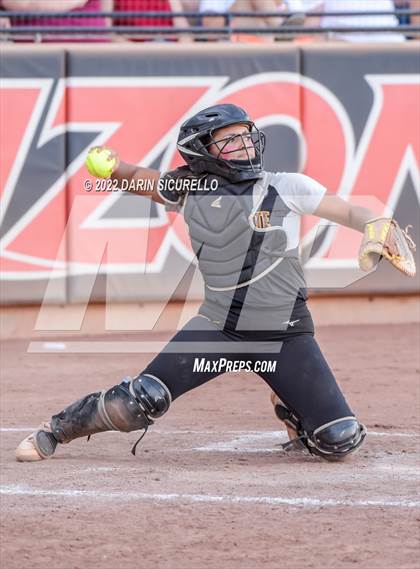 Thumbnail 2 in Canyon del Oro vs Salpointe Catholic (AIA 4A Final) photogallery.