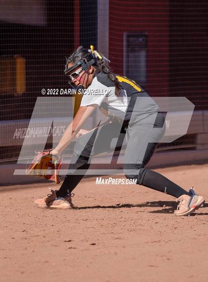 Thumbnail 3 in Canyon del Oro vs Salpointe Catholic (AIA 4A Final) photogallery.