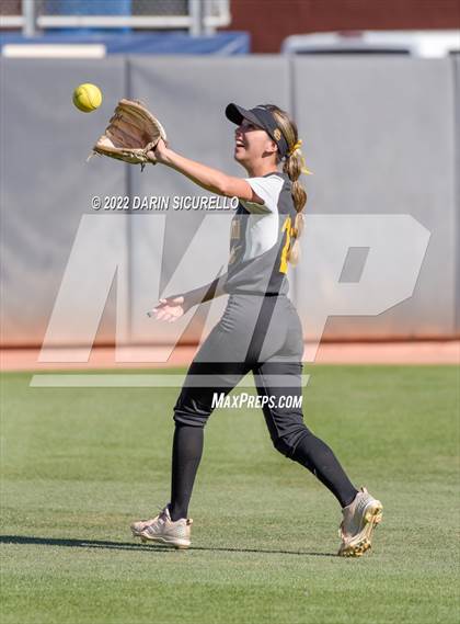 Thumbnail 2 in Canyon del Oro vs Salpointe Catholic (AIA 4A Final) photogallery.