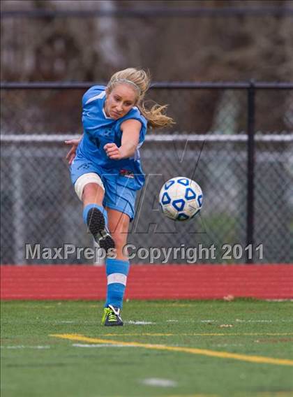 Thumbnail 3 in Rockville Centre South Side vs Somers (NYSPHSAA Class A Final) photogallery.