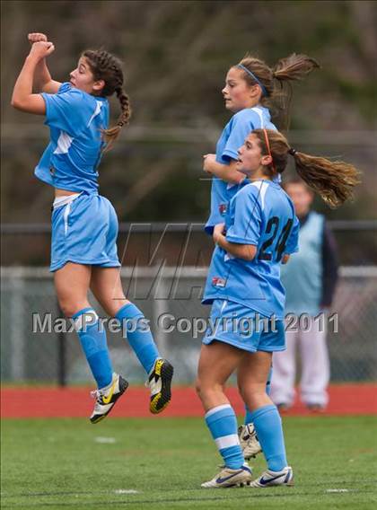 Thumbnail 2 in Rockville Centre South Side vs Somers (NYSPHSAA Class A Final) photogallery.