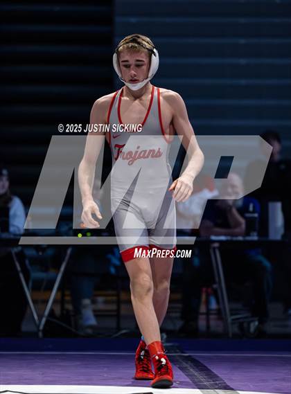 Thumbnail 2 in Brownsburg vs. Center Grove (IHSWCA 4A Final) photogallery.
