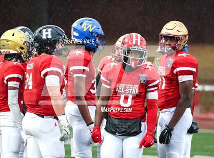 Thumbnail 1 in AutoZone Liberty Bowl All-Star Game photogallery.