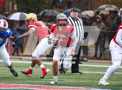 Thumbnail 3 in AutoZone Liberty Bowl All-Star Game photogallery.