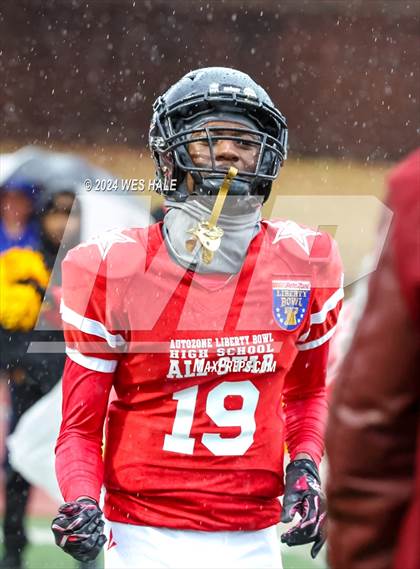Thumbnail 1 in AutoZone Liberty Bowl All-Star Game photogallery.