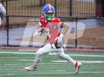 Thumbnail 3 in AutoZone Liberty Bowl All-Star Game photogallery.