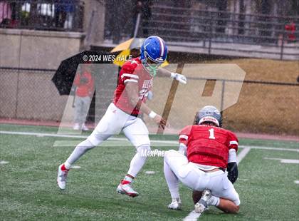 Thumbnail 2 in AutoZone Liberty Bowl All-Star Game photogallery.