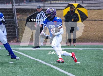Thumbnail 2 in AutoZone Liberty Bowl All-Star Game photogallery.