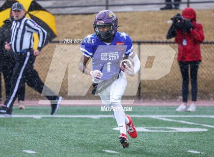 Thumbnail 3 in AutoZone Liberty Bowl All-Star Game photogallery.