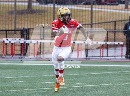 Thumbnail 3 in AutoZone Liberty Bowl All-Star Game photogallery.