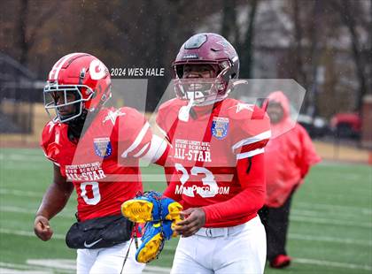 Thumbnail 1 in AutoZone Liberty Bowl All-Star Game photogallery.