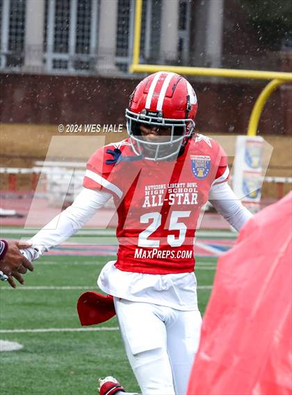 Thumbnail 1 in AutoZone Liberty Bowl All-Star Game photogallery.
