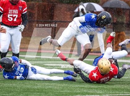 Thumbnail 3 in AutoZone Liberty Bowl All-Star Game photogallery.