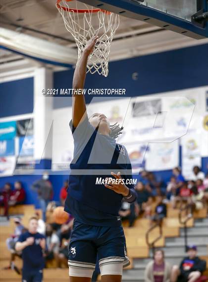 Thumbnail 2 in South Walton vs. Franklin Road Academy (PCB Marlin Christmas Classic) photogallery.