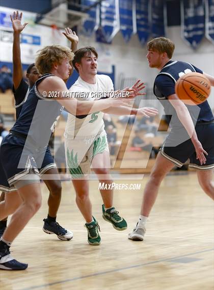 Thumbnail 2 in South Walton vs. Franklin Road Academy (PCB Marlin Christmas Classic) photogallery.