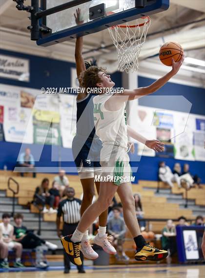 Thumbnail 2 in South Walton vs. Franklin Road Academy (PCB Marlin Christmas Classic) photogallery.