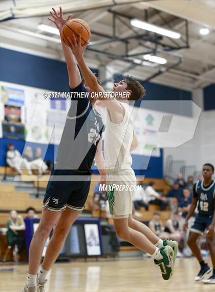 Thumbnail 2 in South Walton vs. Franklin Road Academy (PCB Marlin Christmas Classic) photogallery.