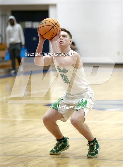 Thumbnail 2 in South Walton vs. Franklin Road Academy (PCB Marlin Christmas Classic) photogallery.
