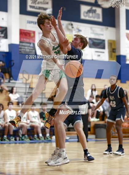 Thumbnail 3 in South Walton vs. Franklin Road Academy (PCB Marlin Christmas Classic) photogallery.