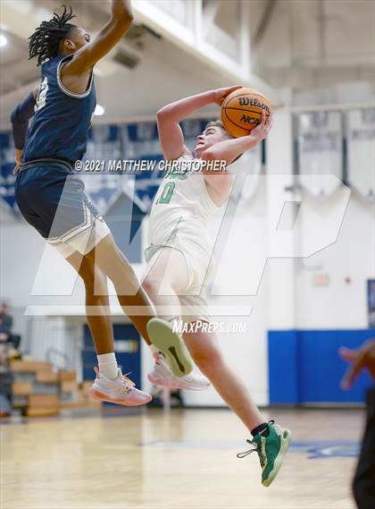 Thumbnail 3 in South Walton vs. Franklin Road Academy (PCB Marlin Christmas Classic) photogallery.