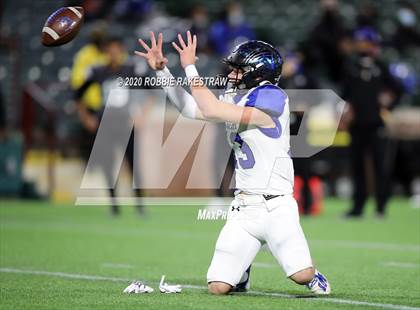 Thumbnail 2 in North Crowley vs. Byron Nelson (UIL 6A D2 Bi-district) photogallery.