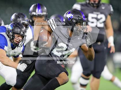 Thumbnail 2 in North Crowley vs. Byron Nelson (UIL 6A D2 Bi-district) photogallery.