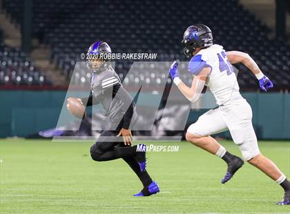 Thumbnail 2 in North Crowley vs. Byron Nelson (UIL 6A D2 Bi-district) photogallery.