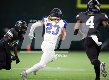 Thumbnail 3 in North Crowley vs. Byron Nelson (UIL 6A D2 Bi-district) photogallery.