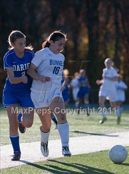 Thumbnail 1 in Darien @ Bunnell (CIAC Class L Quarterfinal) photogallery.