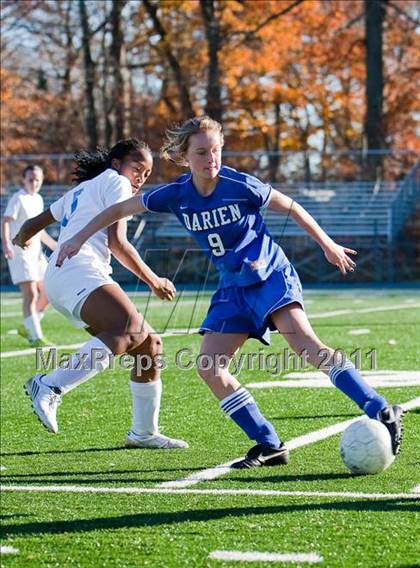Thumbnail 2 in Darien @ Bunnell (CIAC Class L Quarterfinal) photogallery.