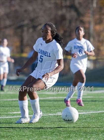 Thumbnail 3 in Darien @ Bunnell (CIAC Class L Quarterfinal) photogallery.