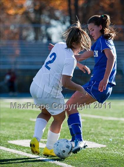 Thumbnail 1 in Darien @ Bunnell (CIAC Class L Quarterfinal) photogallery.