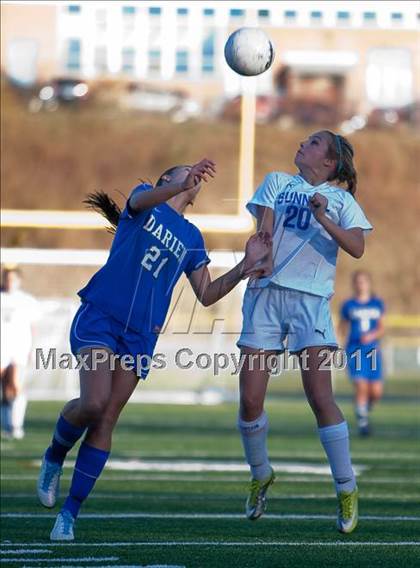 Thumbnail 1 in Darien @ Bunnell (CIAC Class L Quarterfinal) photogallery.