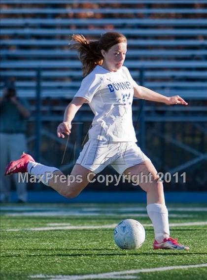 Thumbnail 1 in Darien @ Bunnell (CIAC Class L Quarterfinal) photogallery.