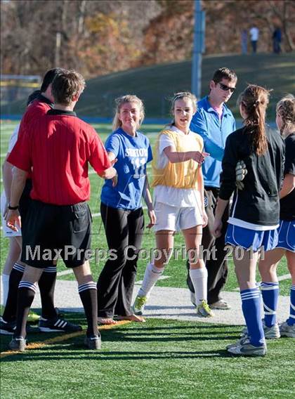 Thumbnail 3 in Darien @ Bunnell (CIAC Class L Quarterfinal) photogallery.
